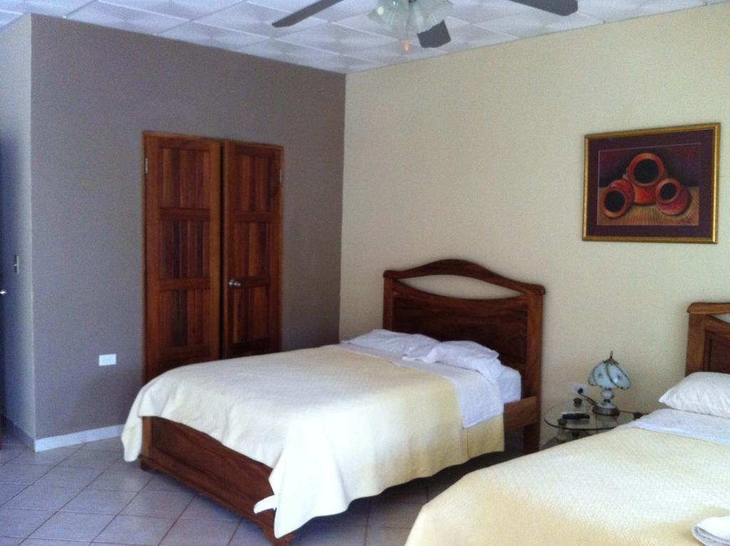 Casa Loma Hotel Pedasi Town Phòng bức ảnh